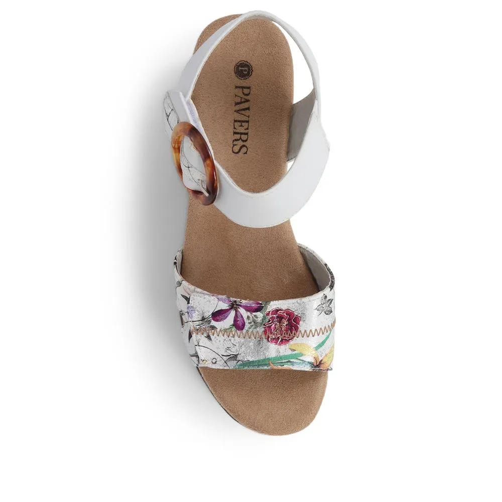 Comfortable Wedge-Heel Sandals - WBINS35128 / 321 724