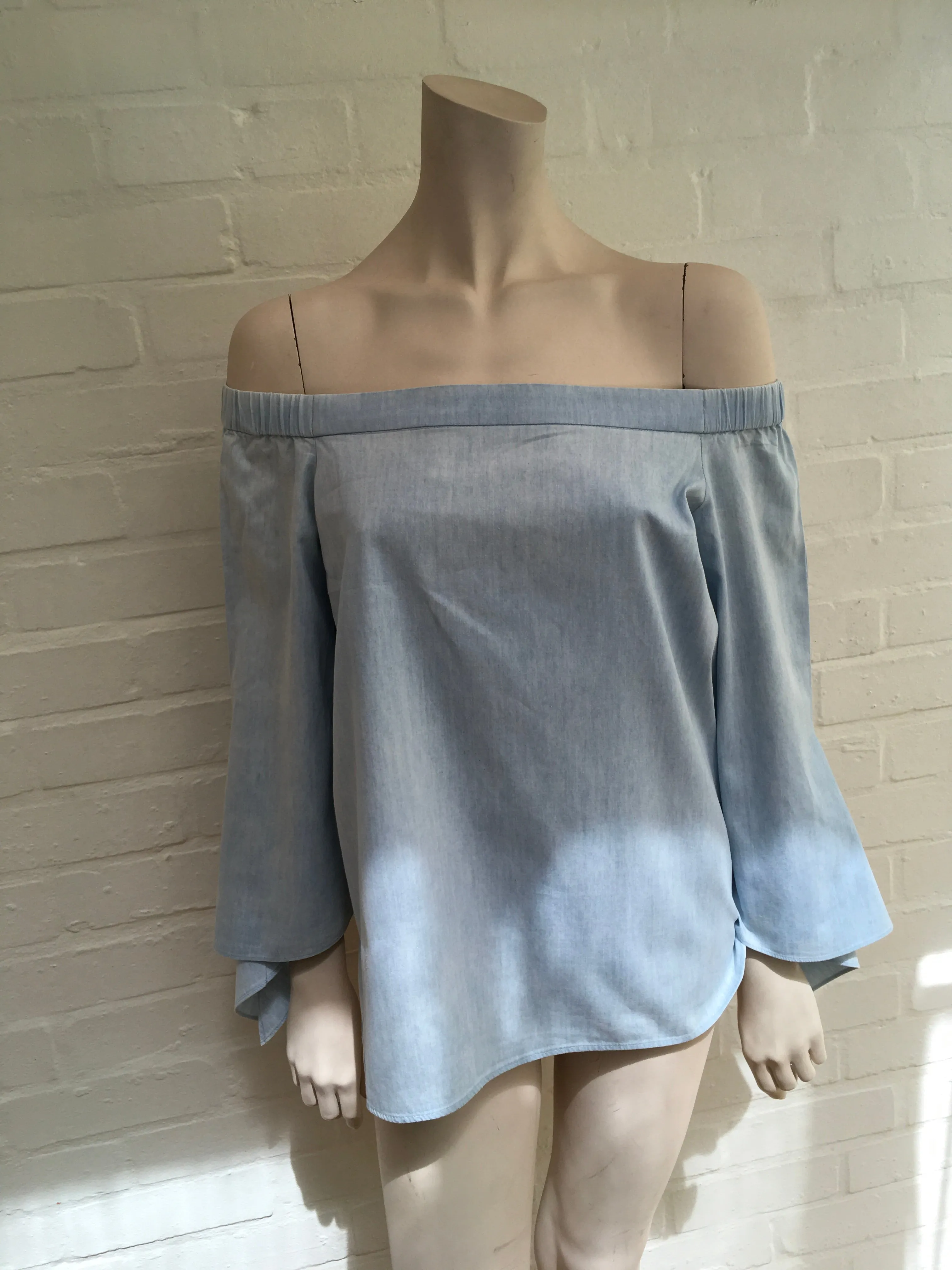 TIBI Off-the-shoulder cotton-chambray blue top blouse Size US 4 UK 8 S Small Ladies
